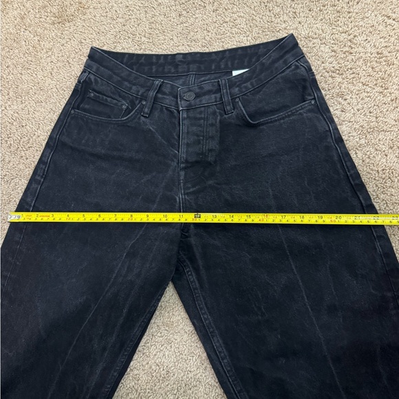 ASOS  relaxed mom jeans in black - Picture 7 of 9